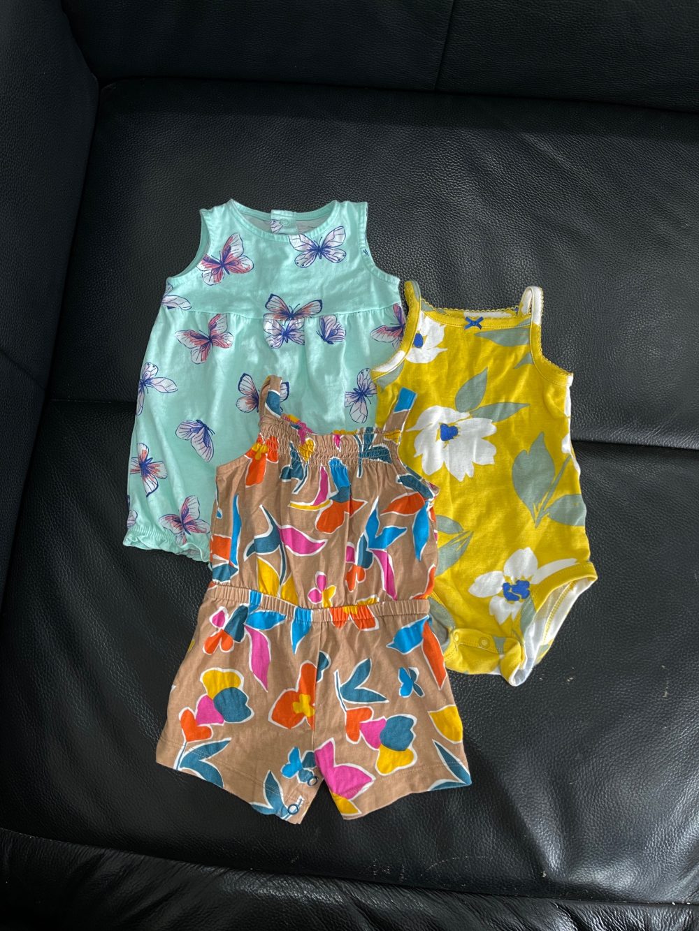 Set 2 bộ bodysuit và bộ body đùi Carter‘s (Size: 0->3m) - Ảnh 9