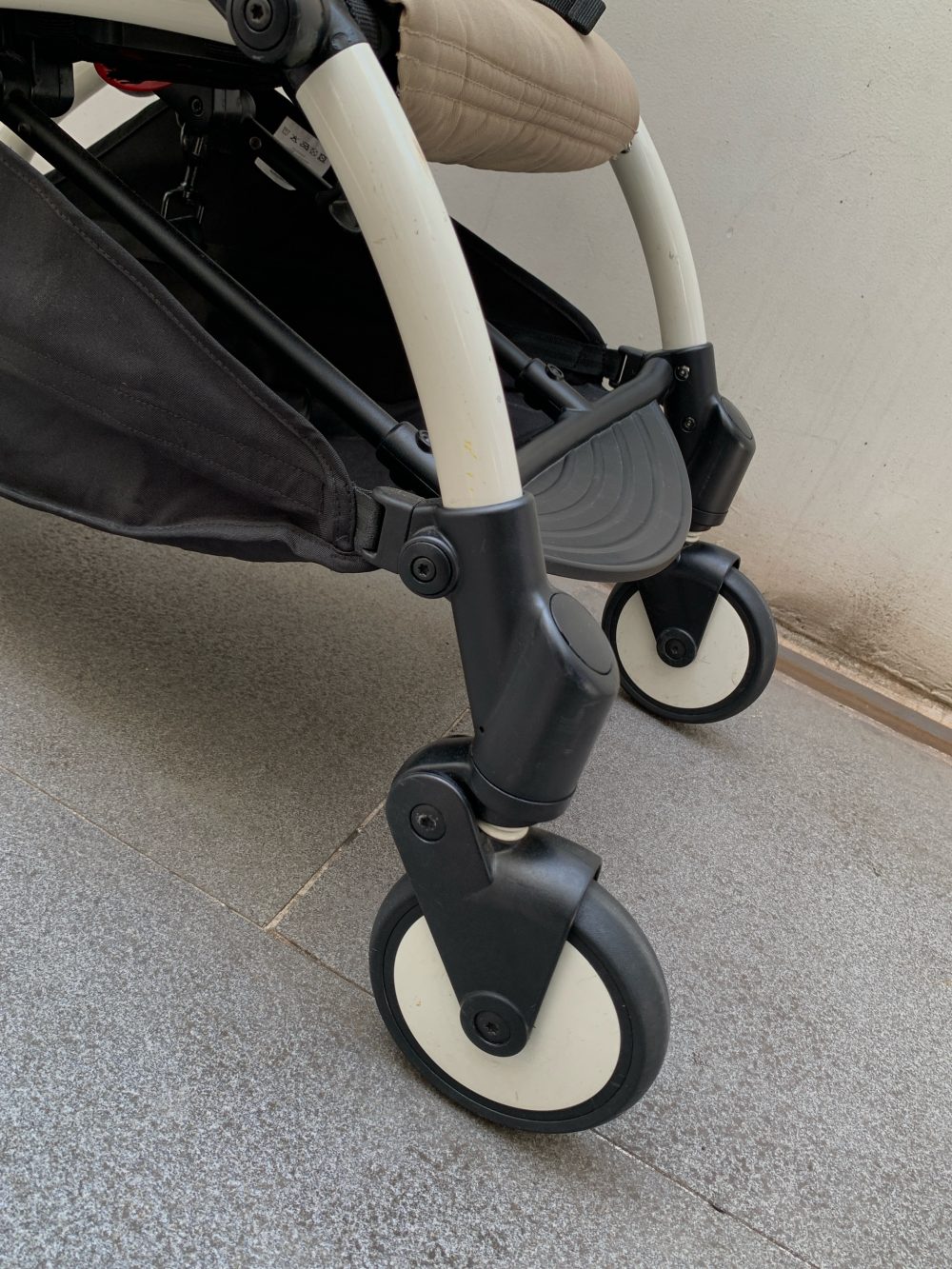 Xe đẩy Babyzen YoYo+ khung trắng màu beige ( size: 6m->22kg~4y) - Ảnh 12