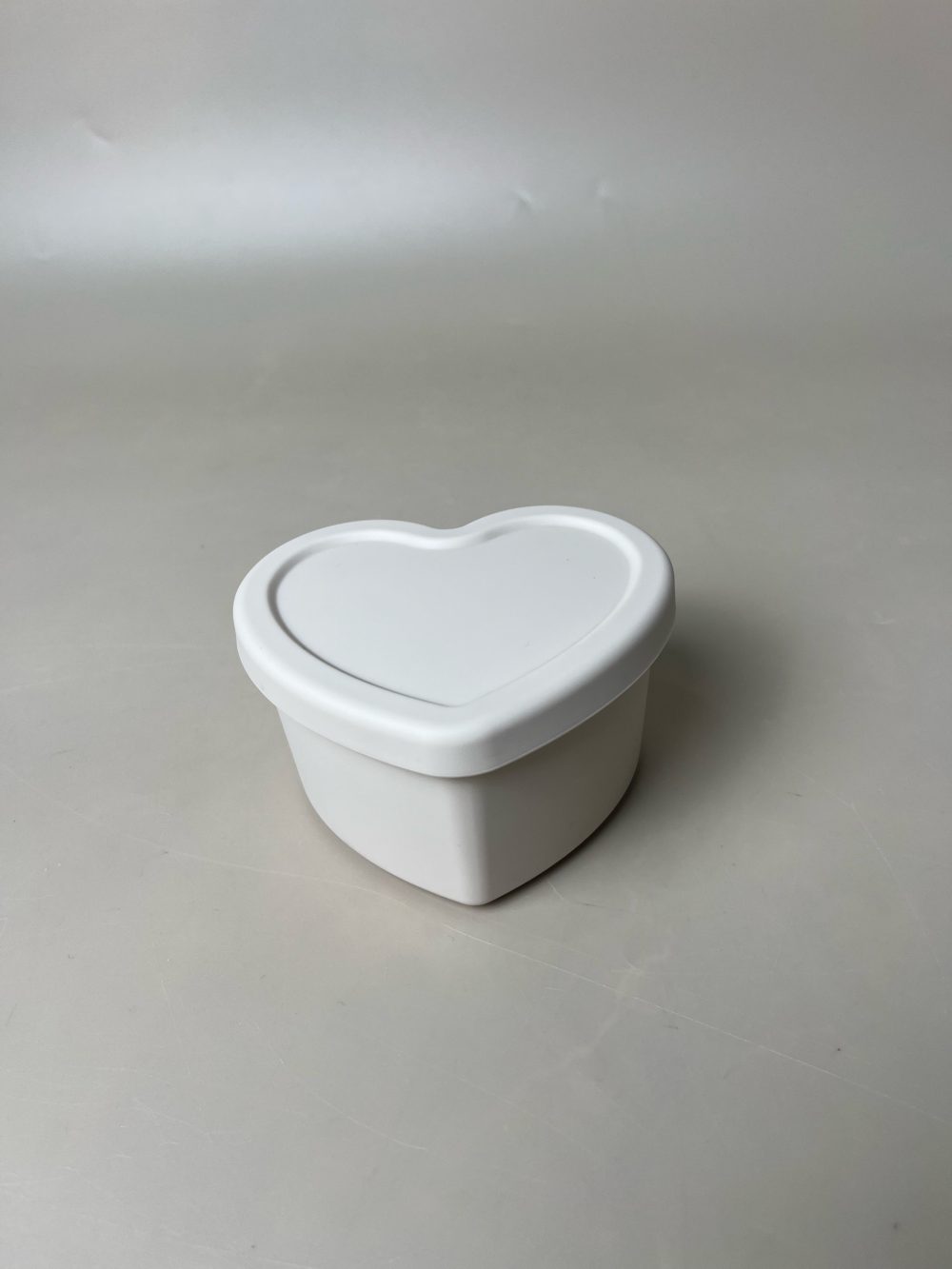 Hộp trữ đồ ăn dặm silicone Loveat hình trái tim màu be (no box) - Ảnh 11
