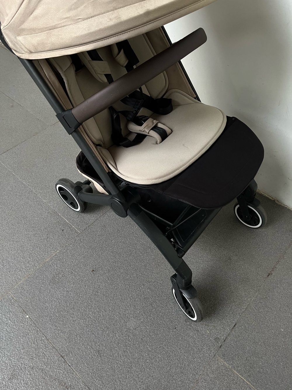 Xe đẩy Joolz Aer 1 màu Lovely Taupe ( size: 6m->4y, tối đa 22kg) kèm cup holder và đệm lót joolz - Ảnh 8