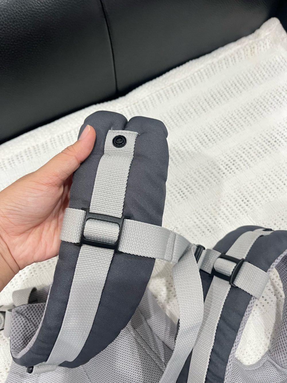 Địu Ergobaby Hip Seat Cool Air Mesh, Carbon Grey( size: 5kg5->20kg ~ 4->48m) - Ảnh 2
