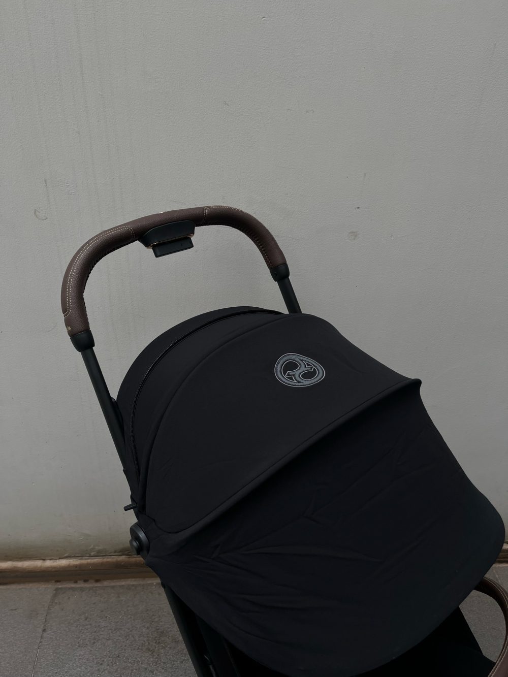 Xe đẩy Cybex Coya Rose Gold màu đen kèm bumper bar ( size: 0->4y, tối đa 22kg) - Ảnh 3