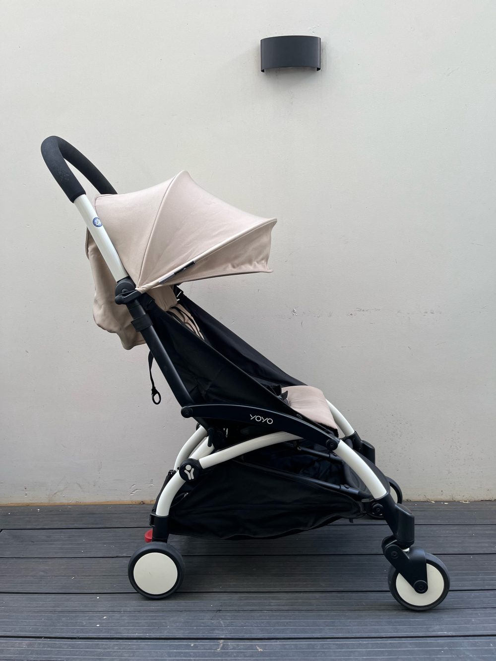 Xe đẩy Babyzen YoYo+ khung trắng màu beige ( size: 6m->22kg~4y), còn túi đựng - Ảnh 7