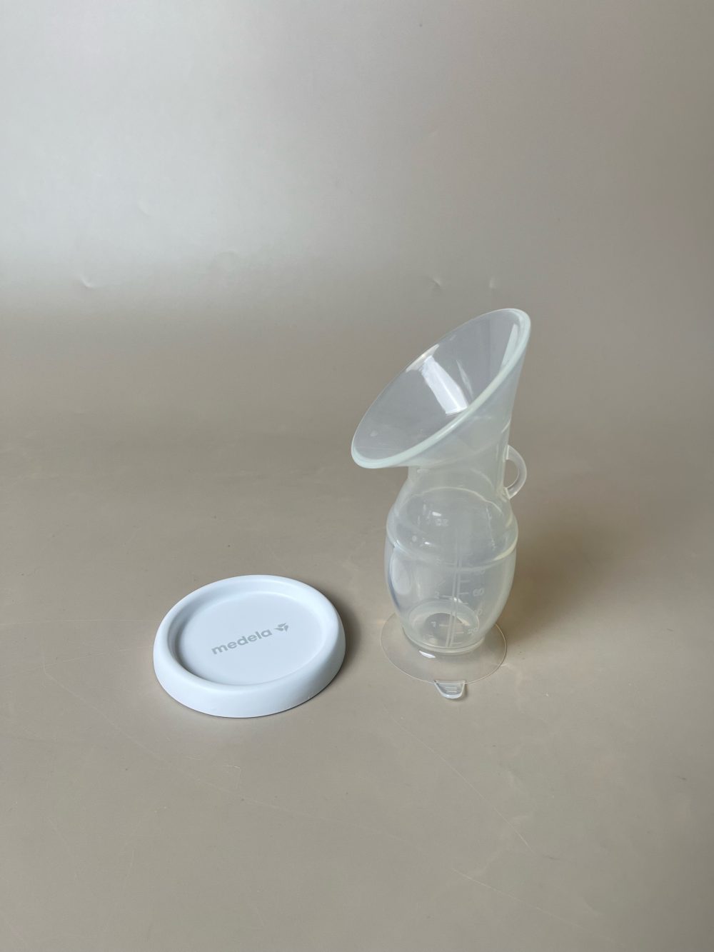 Cốc Hứng Sữa Silicon Medela ( no box) - Ảnh 7