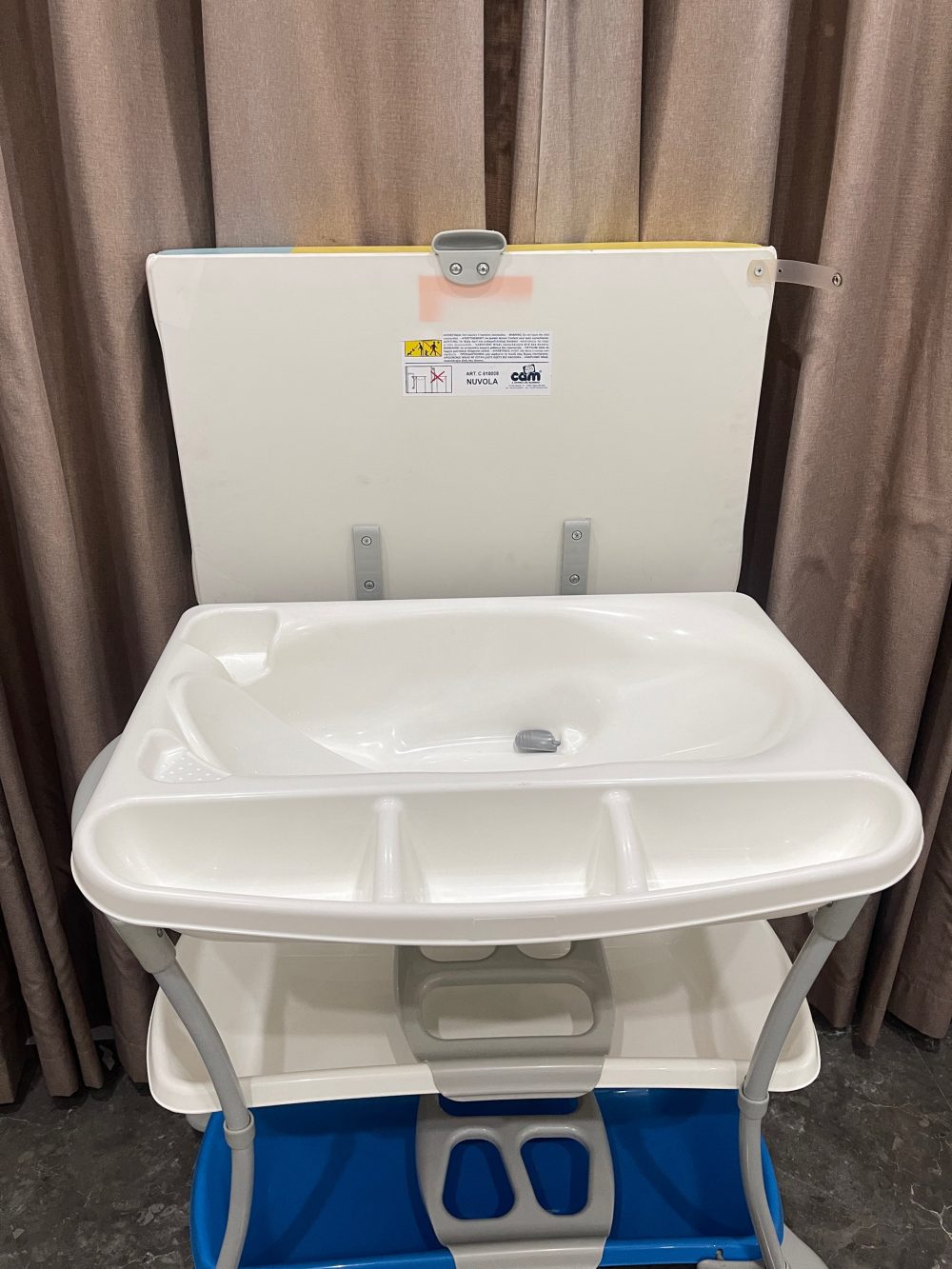 Kệ tắm và thay bỉm Cam màu xanh (no box), tặng kèm lưới tắm - Ảnh 3