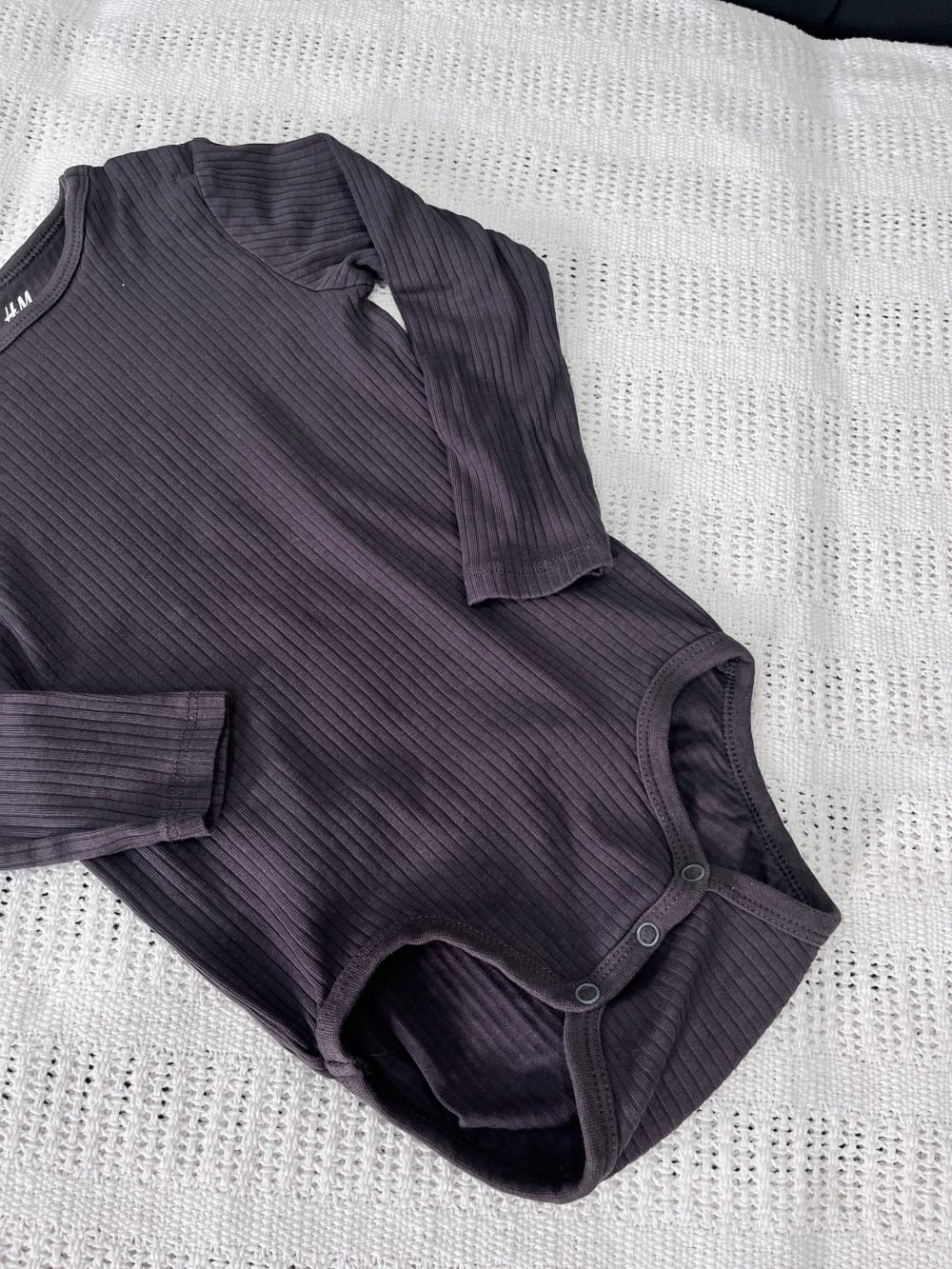 Set 3 bodysuit dài tay H&M màu xám, đen (size 1,5→2y) - Ảnh 15