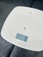 Cân điện tử Momcozy ( cân tối đa 150kg) no box - Ảnh 11