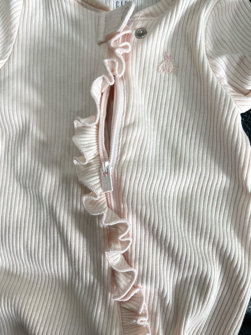 Set bộ bodysuit Gap, bodysuit Nous(0->3m) tặng kèm bộ bodysuit hoạ tiết trái tim - Ảnh 7