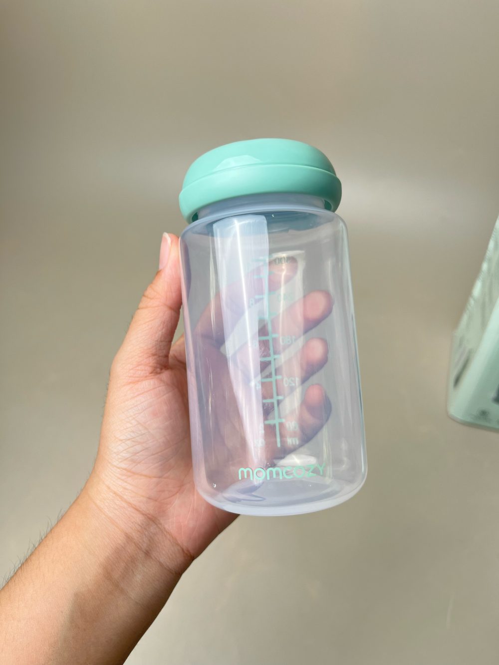 Bình trữ lạnh sữa Momcozy 22oz màu xanh ( full box) - Ảnh 5